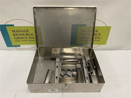 Medtronic OctoBase Sternal Retractor