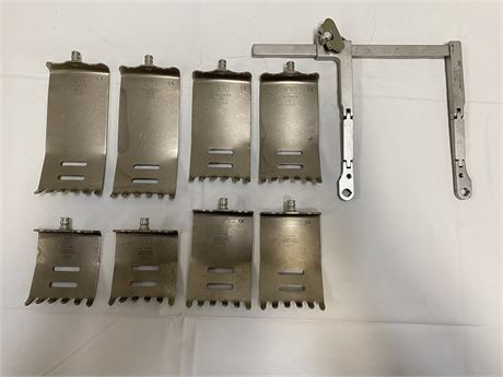 SEC Shadow-Line Spine Retractor Set