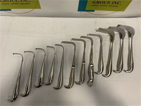 Meyerding Retractors