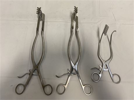 Set of 3 Jarit Retractors