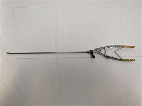 Spectrum Laparoscopic Needle Holder