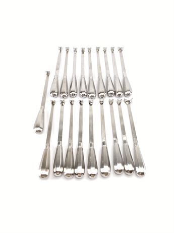 V. Mueller Ross Aortic Valve Retractors