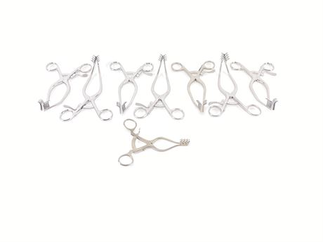 V. Mueller Weitlaner Retractors