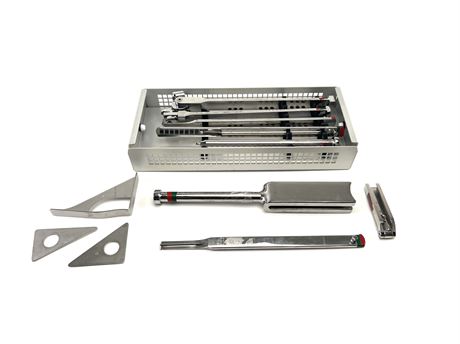 Synthes Orthopedic Instrument Set