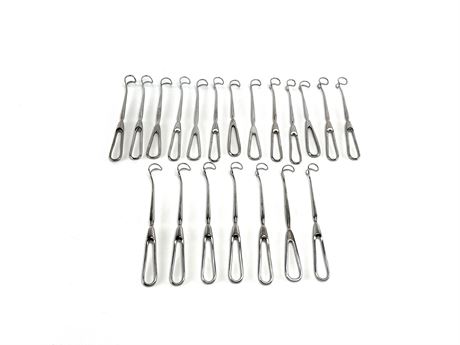 Assorted Green Goiter Retractors