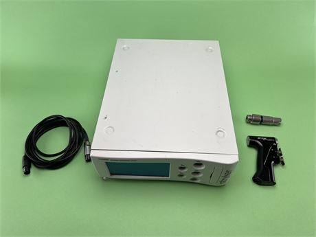 Stryker CORE, Universal Driver Handpiece, Cable & Attachment