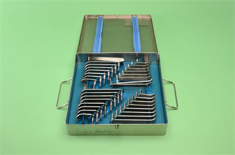 V. Mueller Collis Retractor Blades Set
