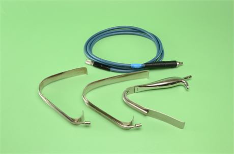 ESI Lighted Pelvic Retractor Set