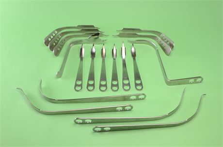 Assorted Retractor Set