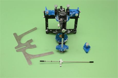 Panadent Magna-Split Cast Mounting System