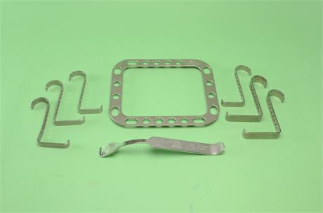 Innovasive Self-Retaining Shoulder Retractor