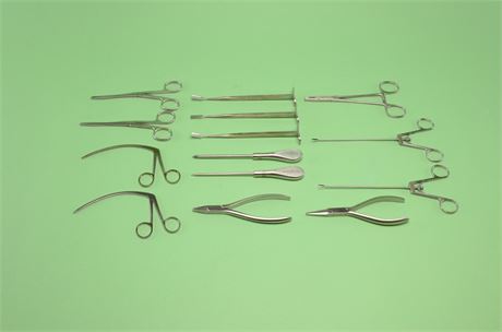 Assorted Instrument Set