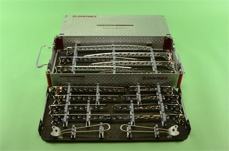 Synthes Condylar Plate Set