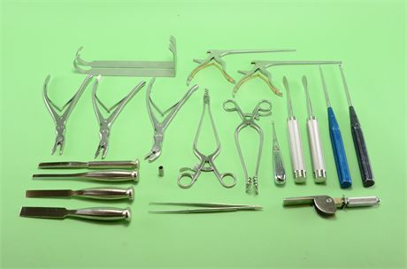 V. Mueller & Assorted Long Spine/Neuro Instrument Set