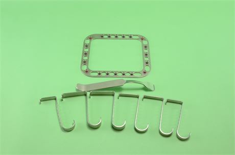 Innovasive Self-Retaining Shoulder Retractor Set