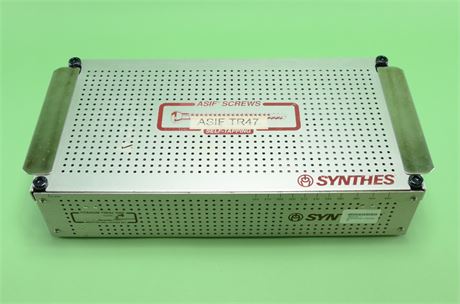 Synthes Titanium Tibial Nail Set