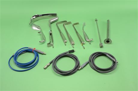 ESI Lighted Retractor Set