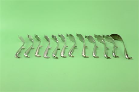 Assorted Bennett & Cobra Retractors