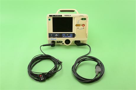 Medtronic Lifepak 20 Defibrillator/Monitor w/ Leads