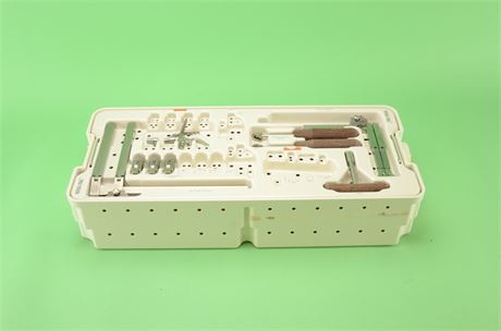 V. Mueller Versa-Trac Retractor Set